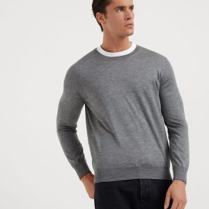 Lightweight sweater