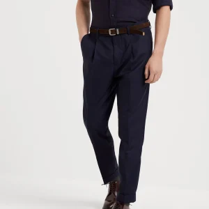 Leisure fit trousers with pleats