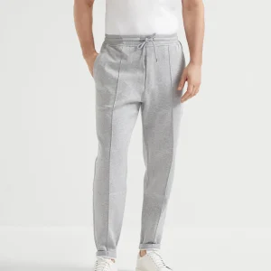 Trousers with cr??te