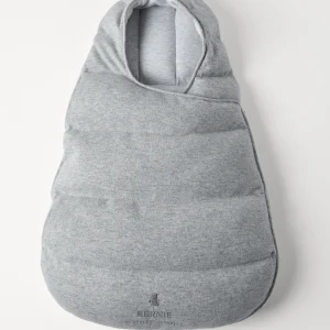Knit sleeping bag