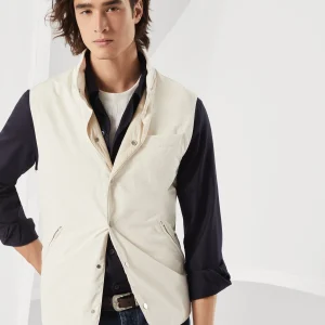 Water-resistant vest