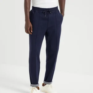 Trousers with cr??te