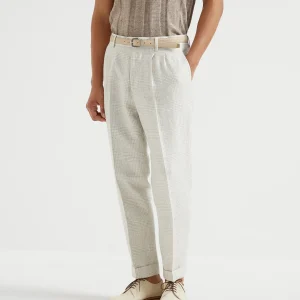Leisure fit trousers with double pleats