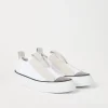 Sneakers with monili