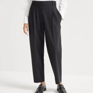 Slouchy trousers