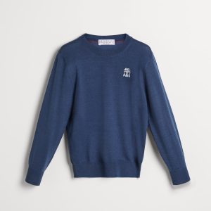 Lightweight sweater with embroidery
