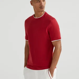 T-shirt with faux-layering