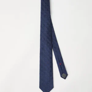 Necktie with pattern