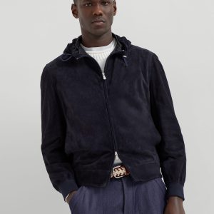 Sweatshirt with hood and zipper