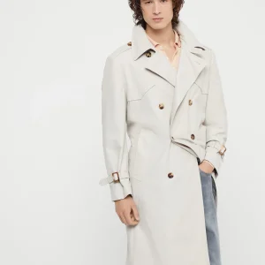 Water-resistant trench coat