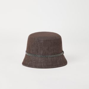 Bucket hat with monili