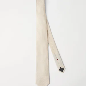 Necktie with jacquard pattern