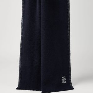 Cashmere scarf