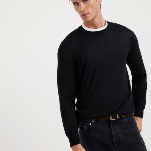 Lightweight sweater