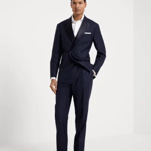 Tuxedo with one-and-a-half-breasted jacket