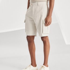 Bermuda shorts with cargo pockets