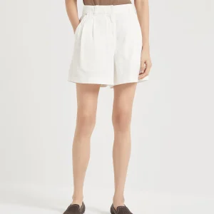 Baggy shorts with monili