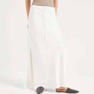 Fluid skirt