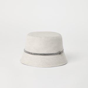 Bucket hat with monili