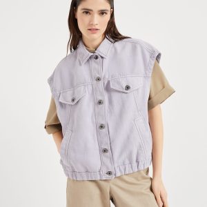 Vest with monili
