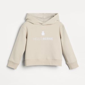 Sweatshirt with hood
