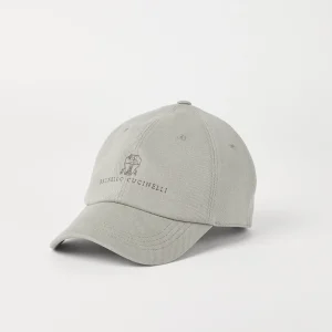 Baseball cap with logo