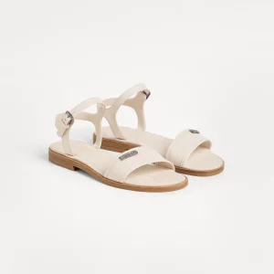 Sandals with monili