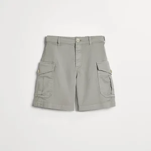 Bermuda shorts with cargo pockets