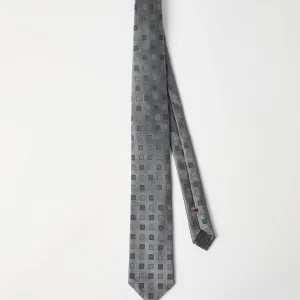 Silk tie with pattern