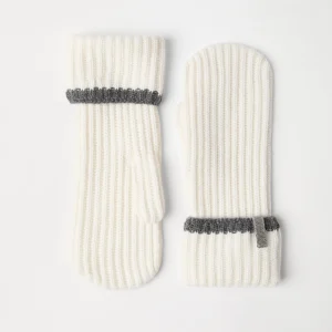 Knit mittens with monili